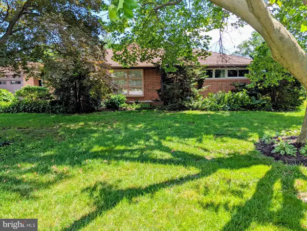 201 N Linden St, ROBESONIA, PA 19551