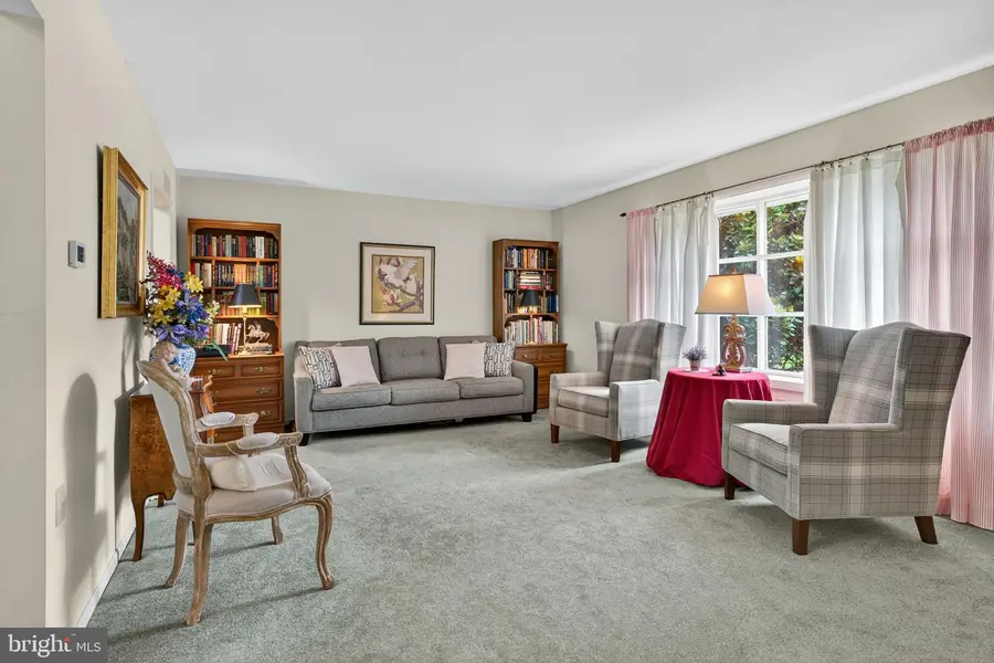 56 Hearthstone Dr, Reading, PA 19606 - Image #3