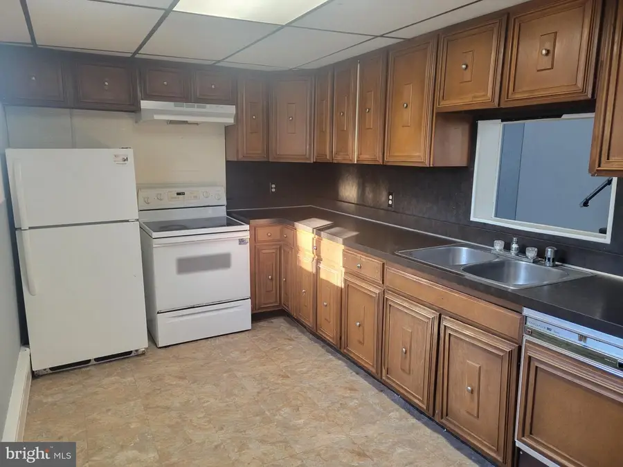 528 S 18th St, Reading, PA 19606 - Image #2