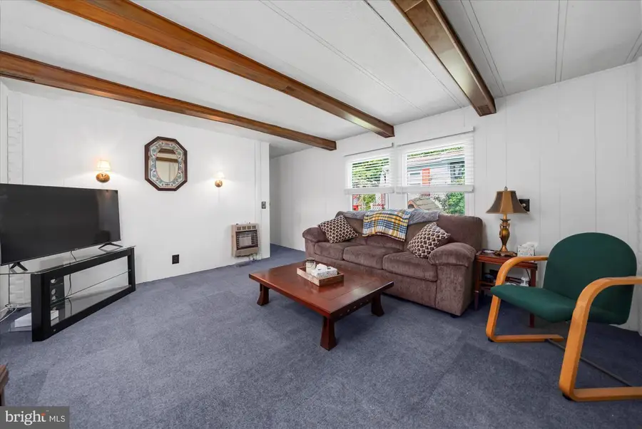 62 Ashford Ln, Hereford, PA 18056 - Image #3