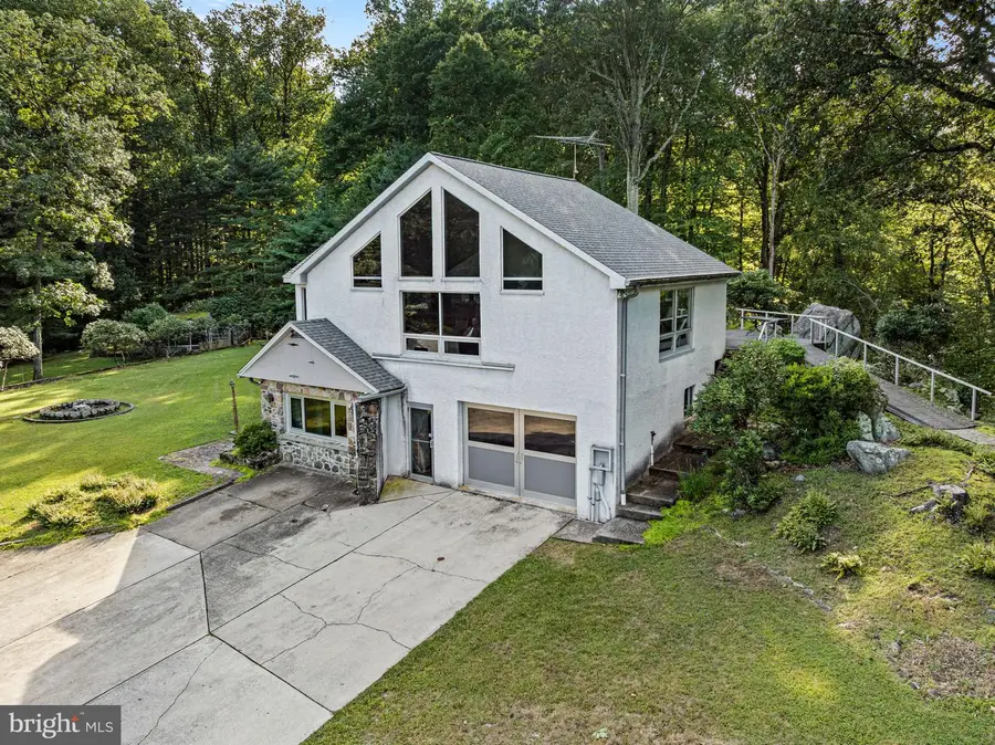 38 Lutz Rd, Boyertown, PA 19512 - Image #2