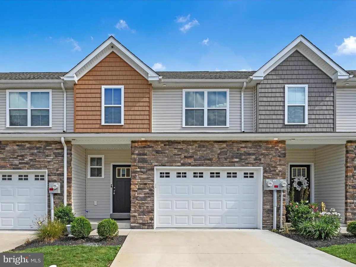 108 Staplehill Ct, Sinking Spring, PA 19608 - #1