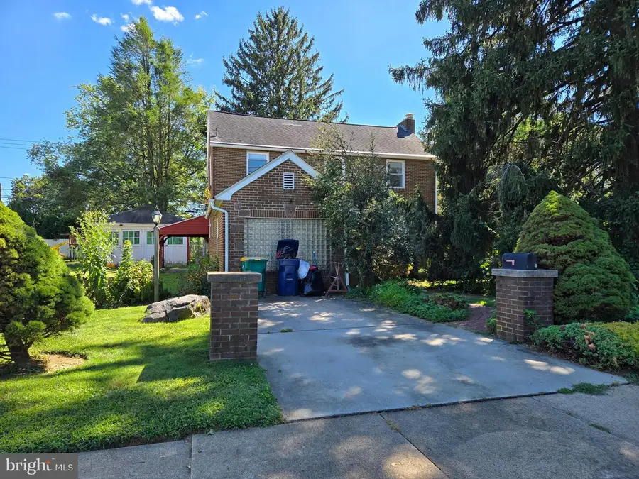 2552 Garfield Ave, Reading, PA 19609 - #2