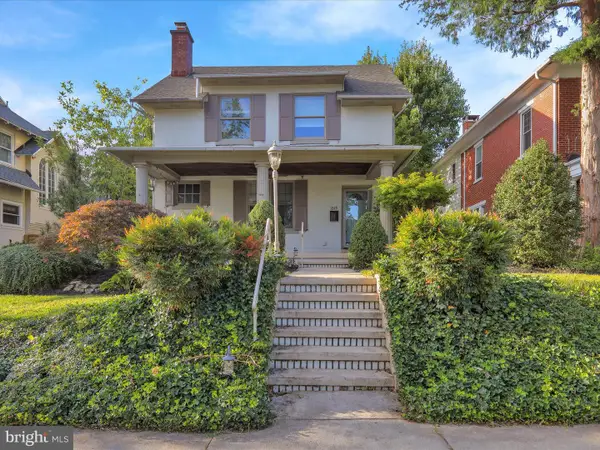 1315 Cleveland Ave, WYOMISSING, PA 19610