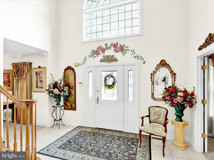 16 Mulligan Dr, Reading, PA 19606 - Image #2