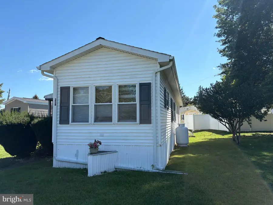 258 S View Road, Fleetwood, PA 19522 - Image #2