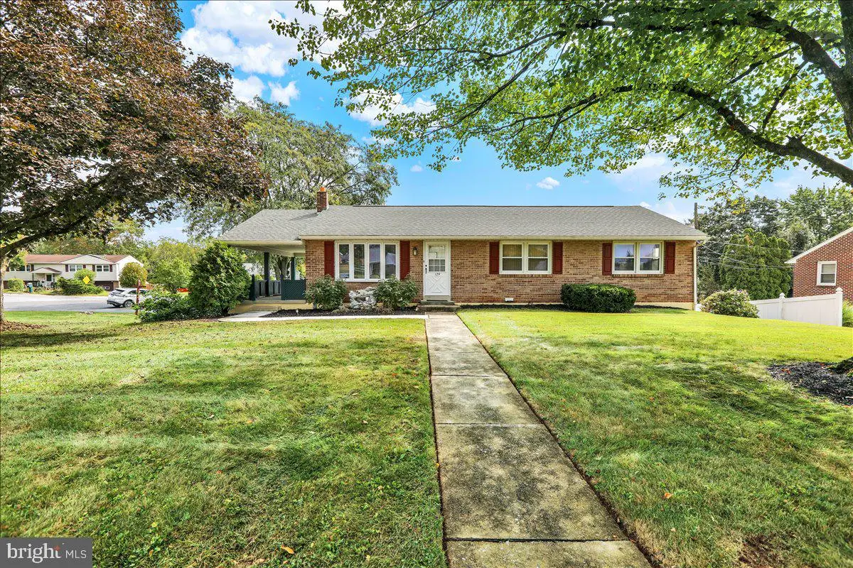 129 Virginia Ave, Reading, PA 19606 - #1