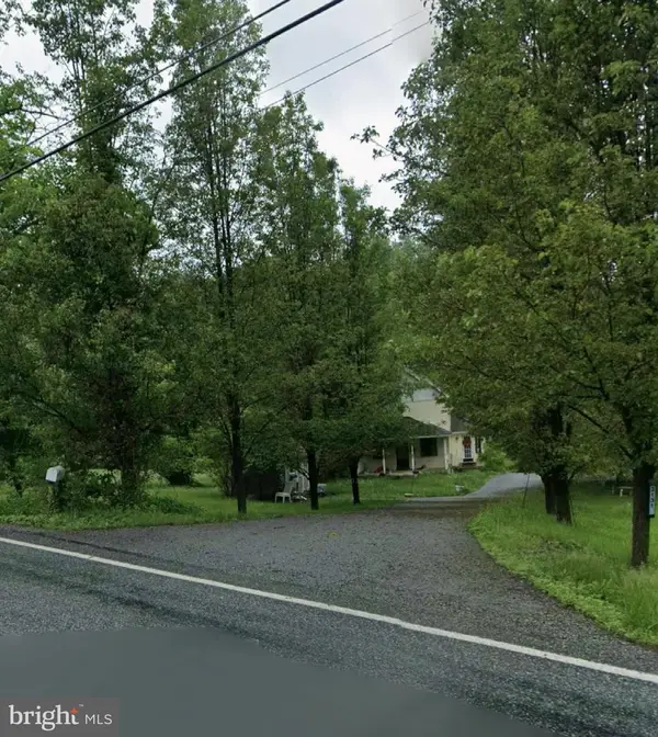 2131 Weisstown Rd, BOYERTOWN, PA 19512