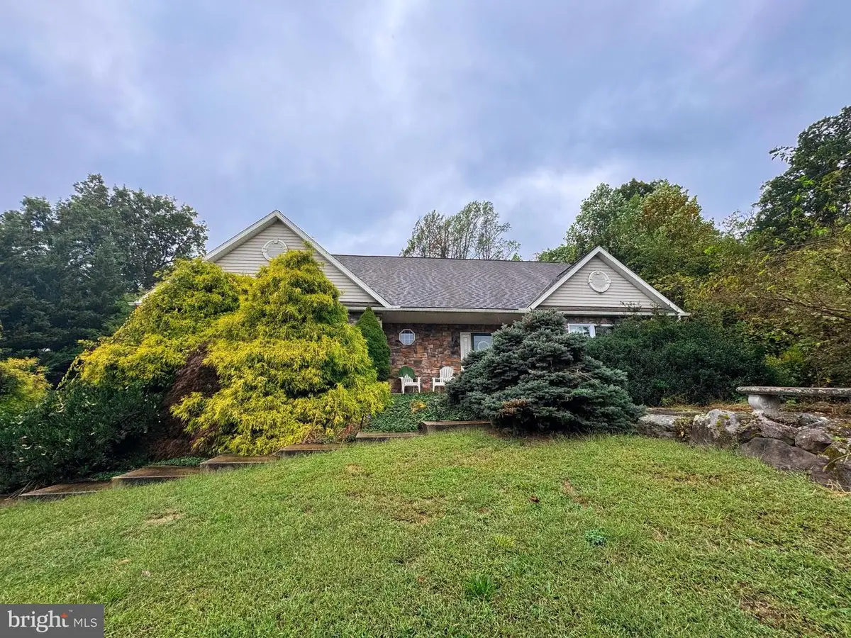 10 Cinamon Ct, Mohnton, PA 19540 - Image #1