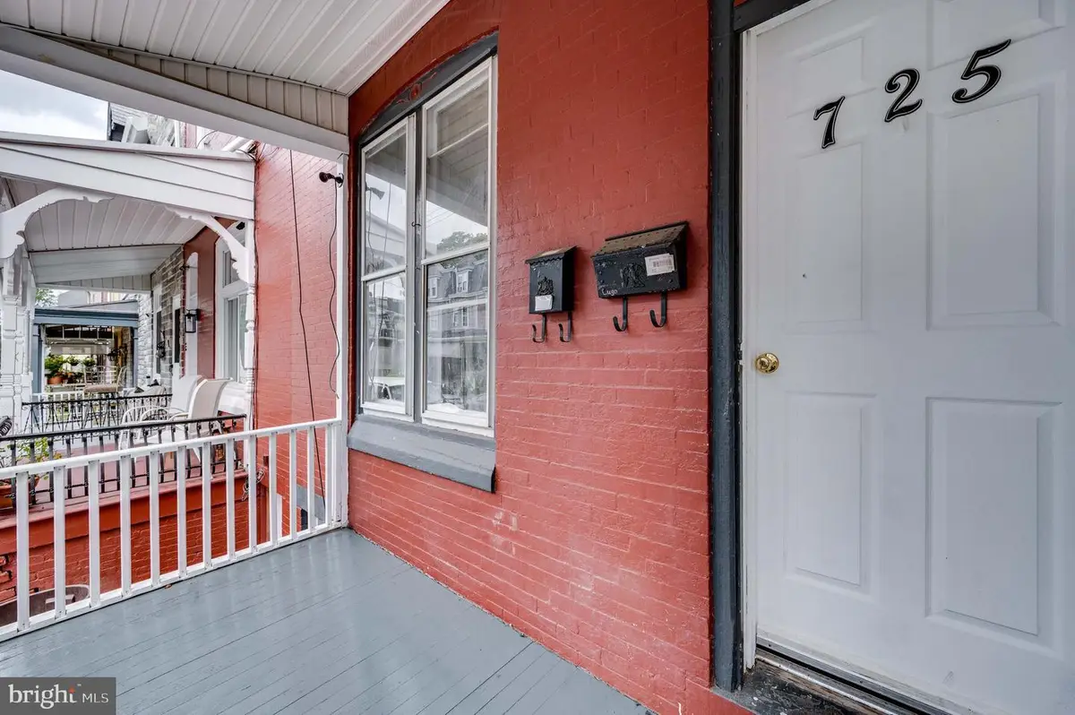 725 Madison Ave, Reading, PA 19601 - Image #1