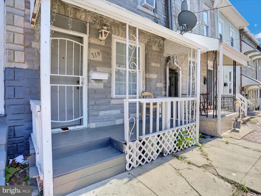 319 S 8th St, Reading, PA 19602 - Image #2