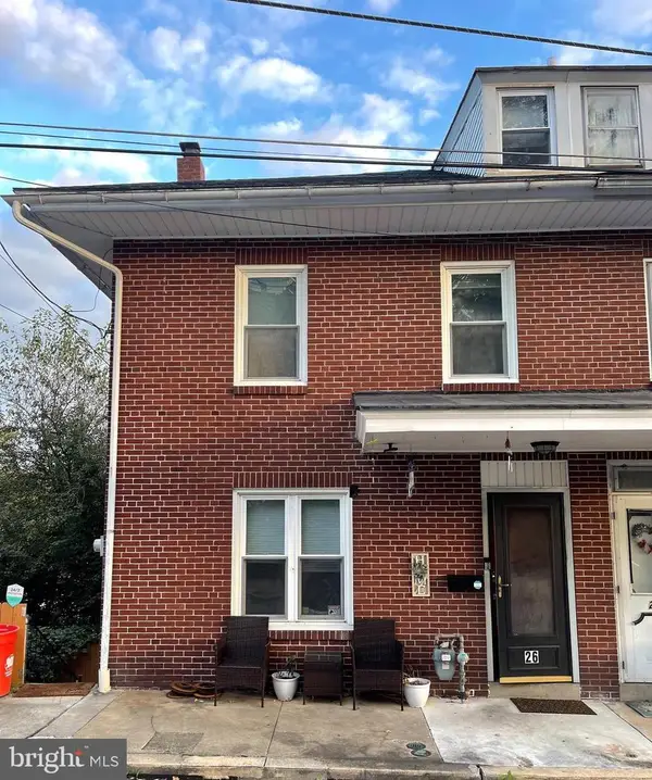 26 E Mohn St, MOHNTON, PA 19540