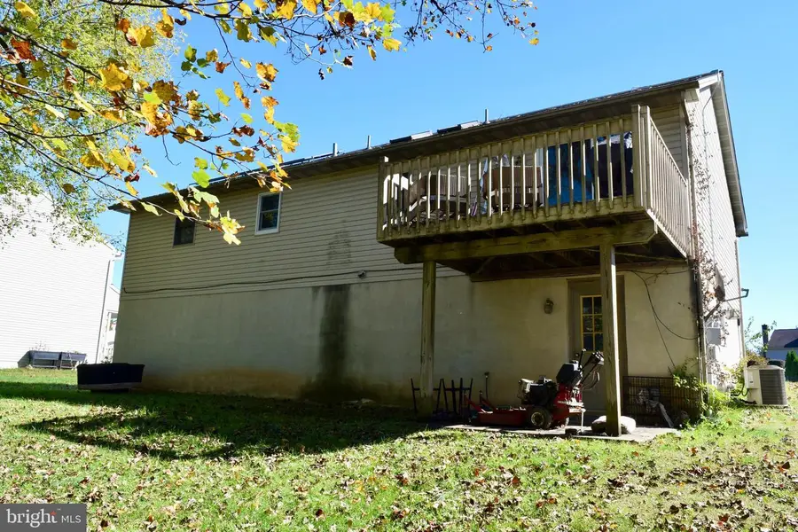 1125 Ashbourne Dr, Reading, PA 19605 - Image #2