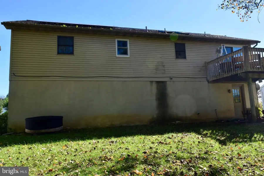 1125 Ashbourne Dr, Reading, PA 19605 - Image #3