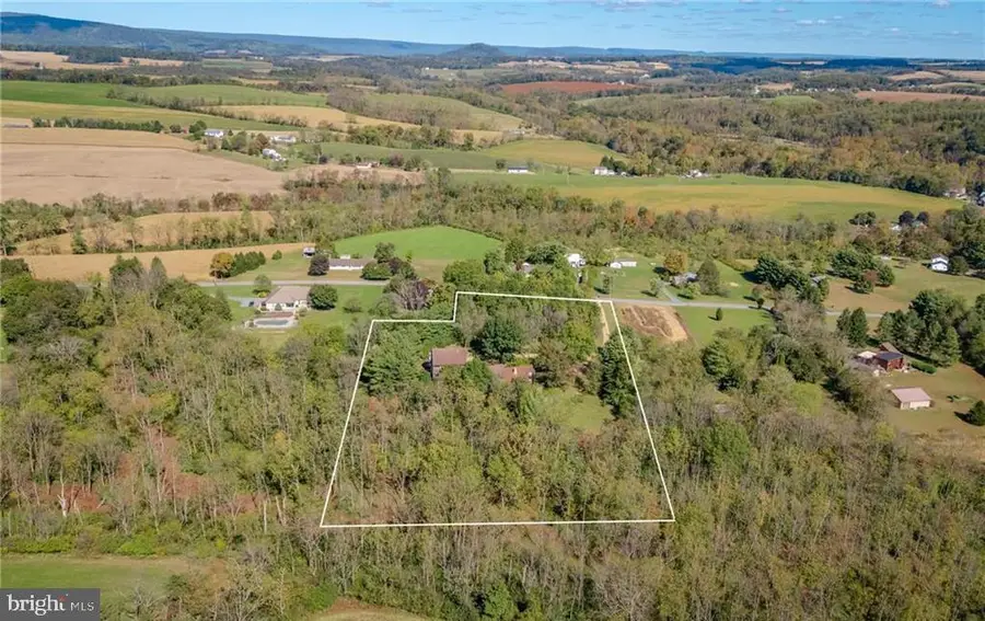 32 Farview Rd, Hamburg, PA 19526 - Image #2