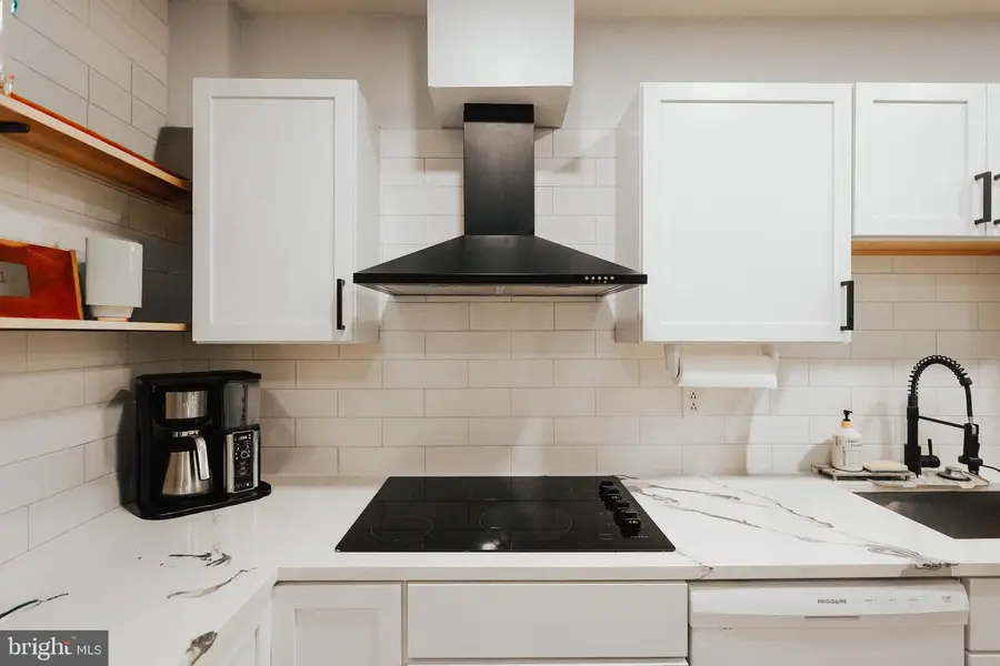 11 Seminary Ave, Reading, PA 19605 - Image #2