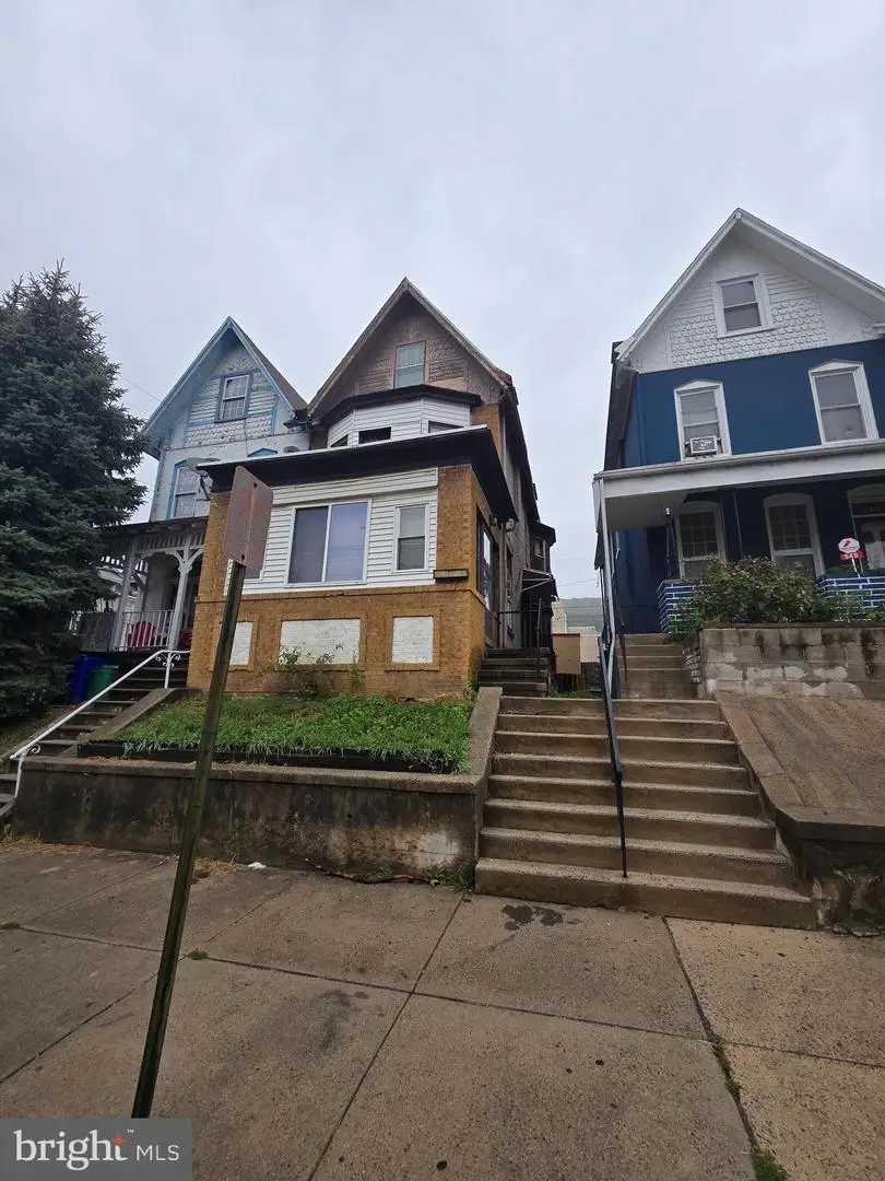 551 N 11th St, Reading, PA 19604 - Image #2