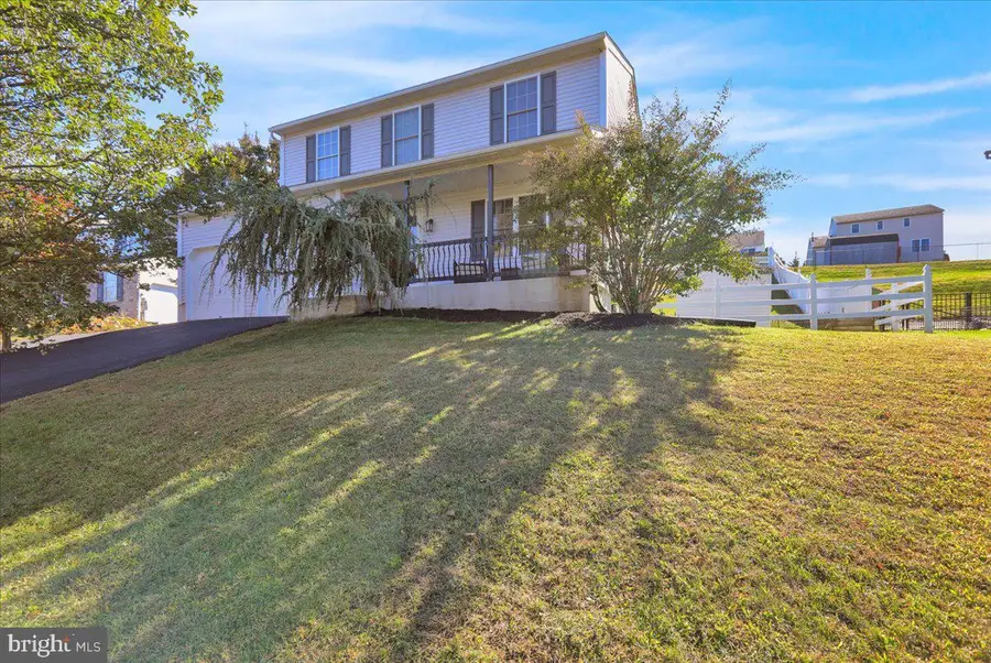 4536 Del Mar Dr, Reading, PA 19606 - Image #2