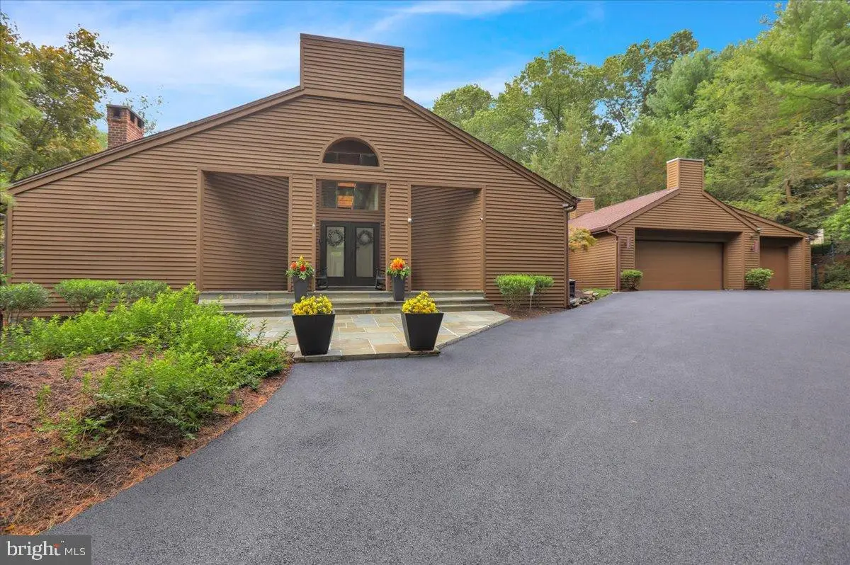 8 Hessian Blvd, Reading, PA 19607 - Image #1