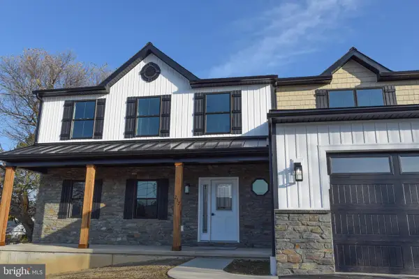 217 E Wilson Ave, WERNERSVILLE, PA 19565