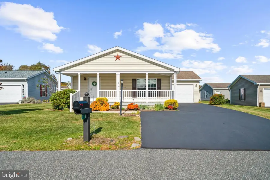 7 Mockingbird Ct, Bechtelsville, PA 19505 - Image #2