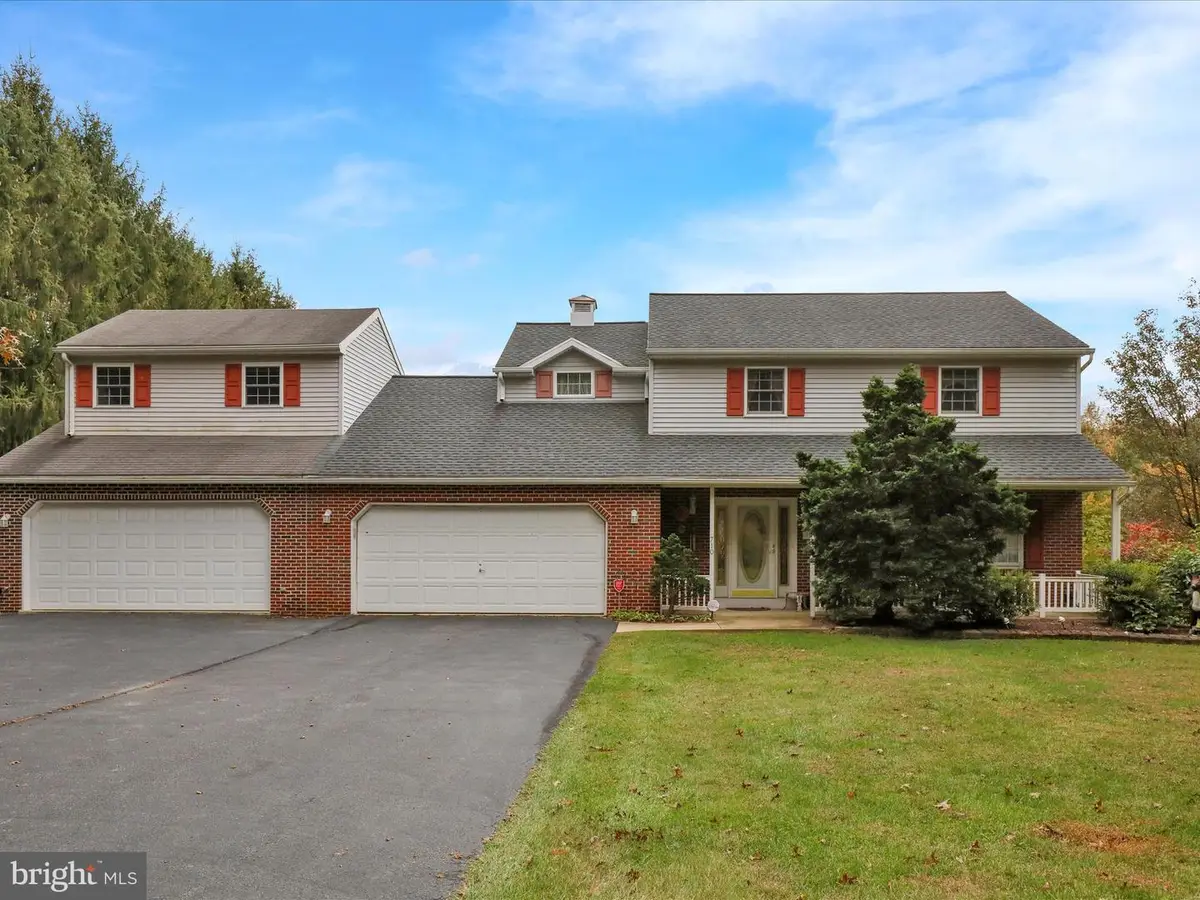 710 Texter Mountain Rd, Robesonia, PA 19551 - Image #1