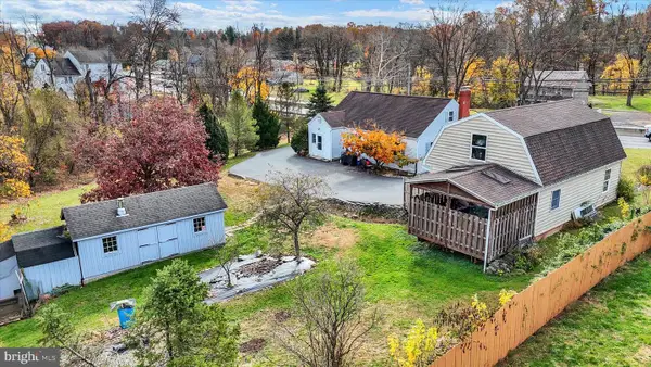 6221 W Perkiomen Ave, BIRDSBORO, PA 19508