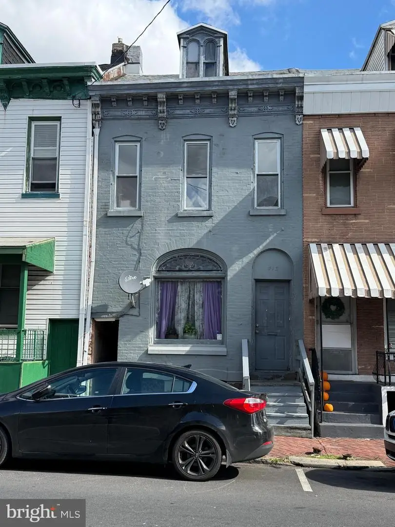 713 N 9th St, Reading, PA 19604 - Image #1