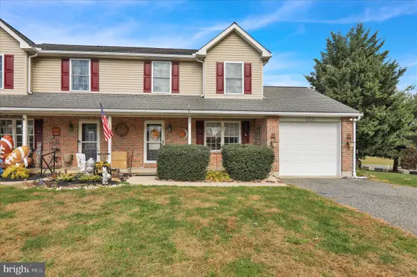 1028 Weisstown Rd, BOYERTOWN, PA 19512