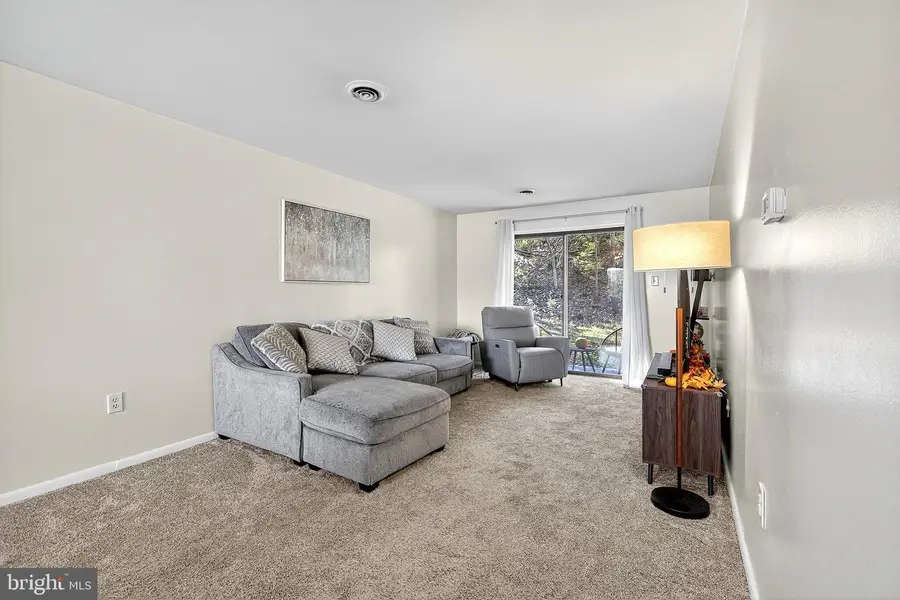 55-1 Holly Dr, Reading, PA 19606 - Image #3