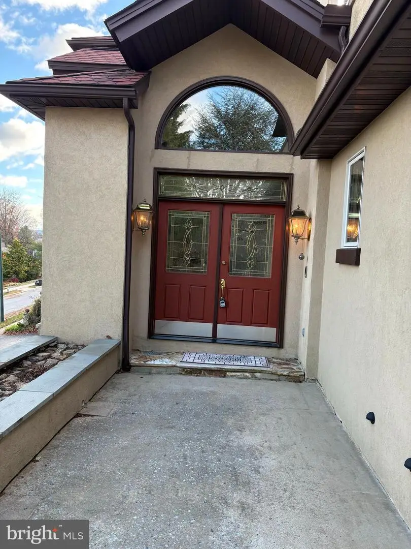 101 Robert Rd, Wyomissing, PA 19610 - Image #2