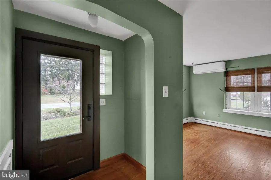 59 Henry Rd, Fleetwood, PA 19522 - Image #2