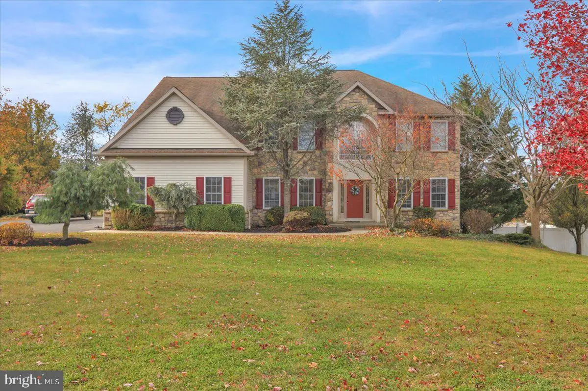 144 Robby Dr, Leesport, PA 19533 - Image #1