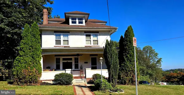 121 E Summit St, MOHNTON, PA 19540