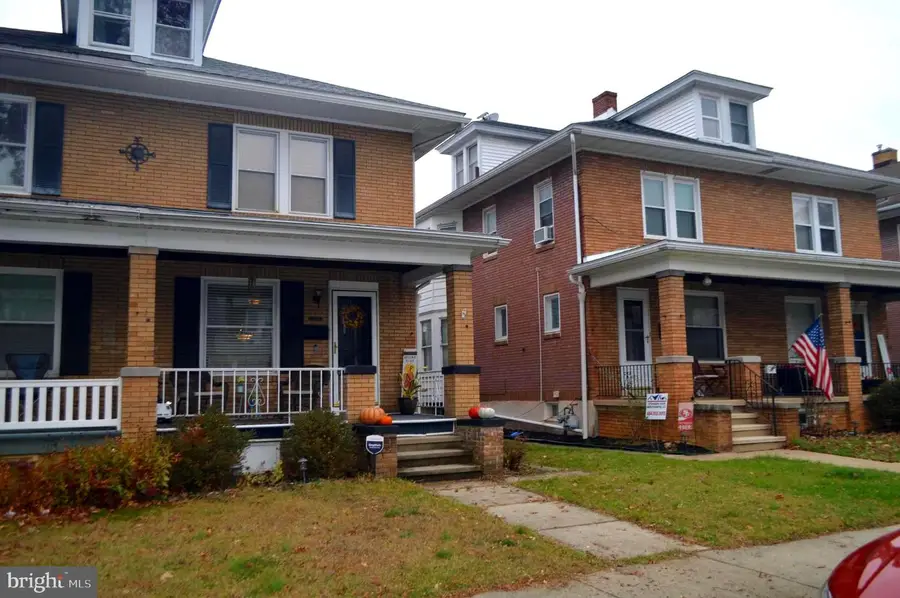 137 E Elm St, Reading, PA 19607 - Image #2