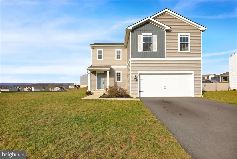 543 E 4th St, Bernville, PA 19506 - Image #2