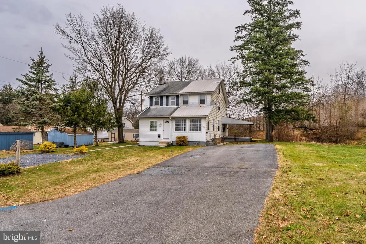 609 Lawn, Reading, PA 19608 - Image #1