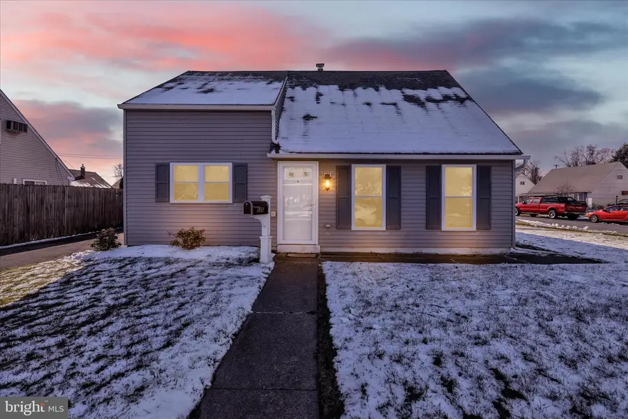 706 Wagon Wheel Ln, Temple, PA 19560 - Image #2