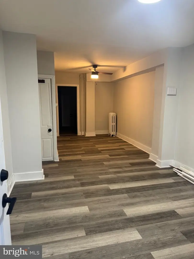 1220 Muhlenberg St, Reading, PA 19602 - #3