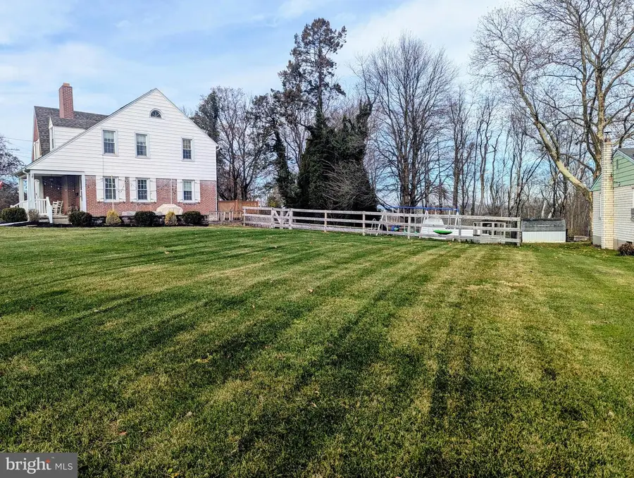 3 Locust Ln, Womelsdorf, PA 19567 - Image #3