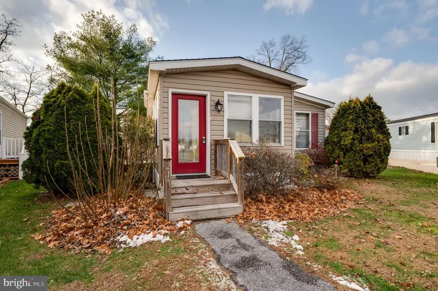 217 Knollwood Ln, Reading, PA 19606 - Image #2