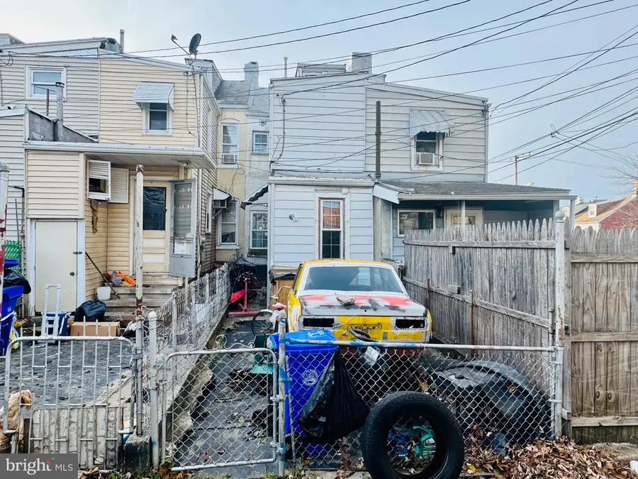 417 Chapel Terrace, Reading, PA 19602 - Image #2