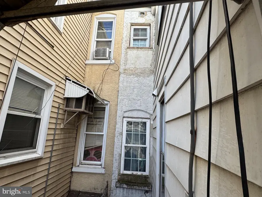 417 Chapel Terrace, Reading, PA 19602 - Image #3