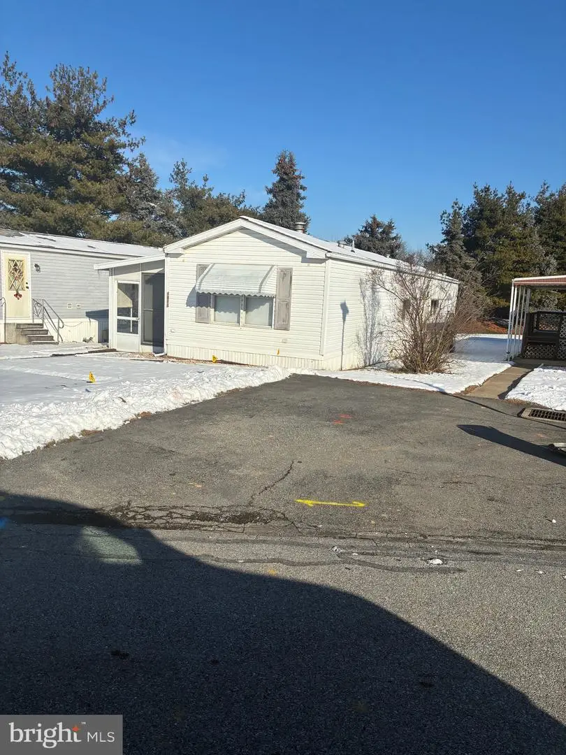 1011 Yarrow Ave, Reading, PA 19605 - Image #2