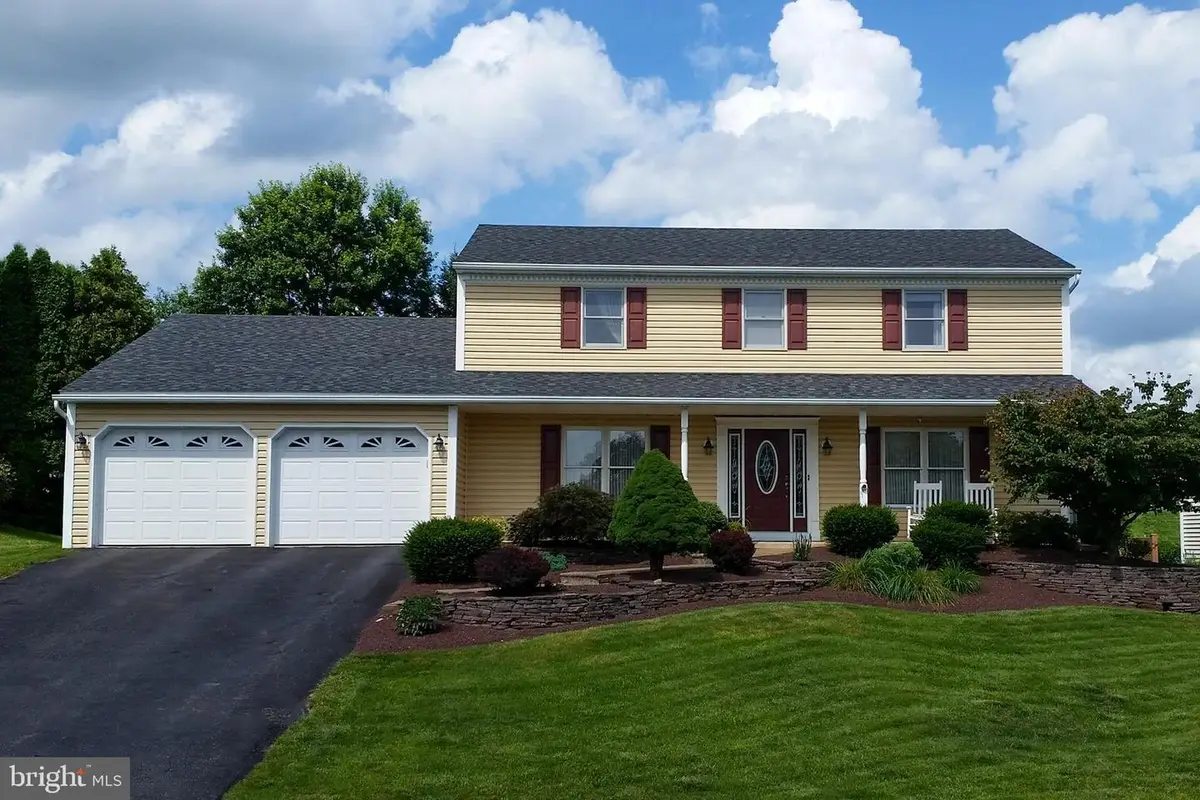 280 Hope Dr, Blandon, PA 19510 - Image #1