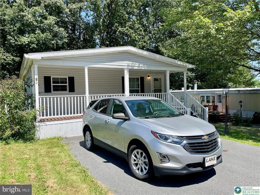 194 Haddon Dr, Macungie, PA 18062 - Image #2