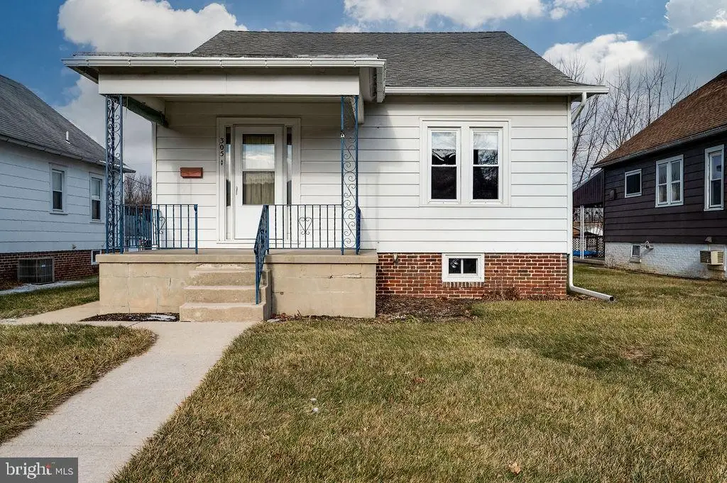 305 E Washington St, Fleetwood, PA 19522 - Image #1