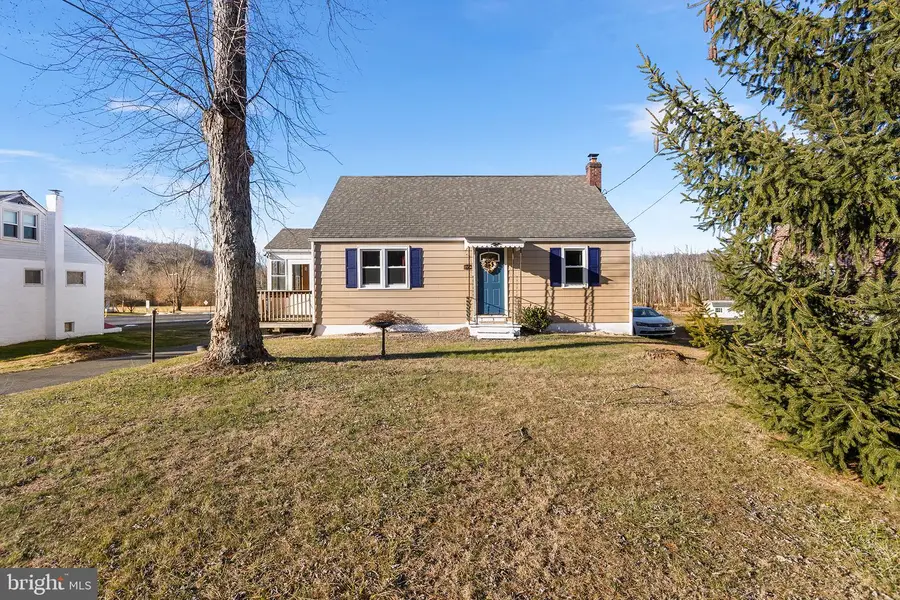 2114 Farmington Ave, Boyertown, PA 19512 - Image #2