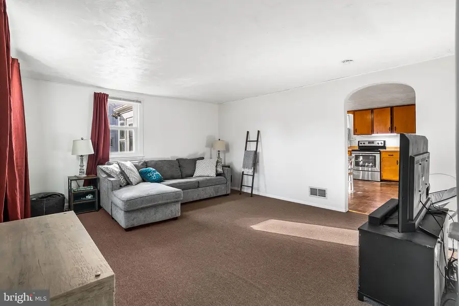 2114 Farmington Ave, Boyertown, PA 19512 - Image #3