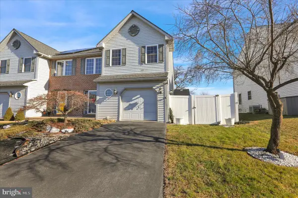 1005 Parkway Dr, READING, PA 19605